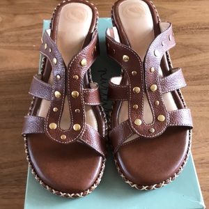 EUC Nurture Leather Sandals Size 8